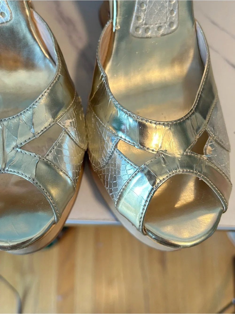 ⭐️ 5 for $25⭐️ Fornarina platform shoes